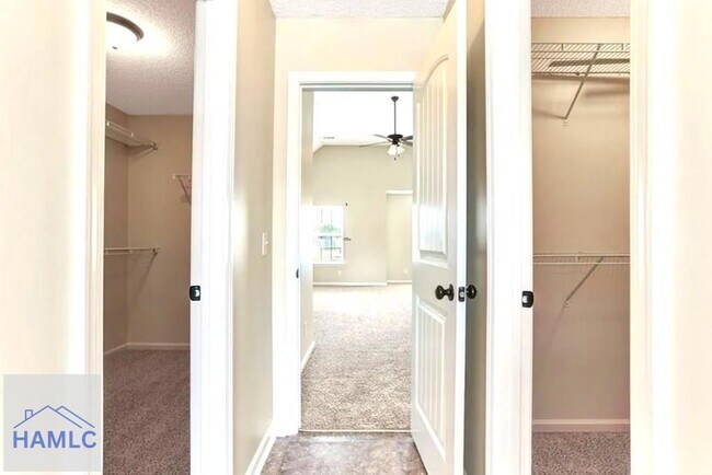 Building Photo - 763 English Oak Dr