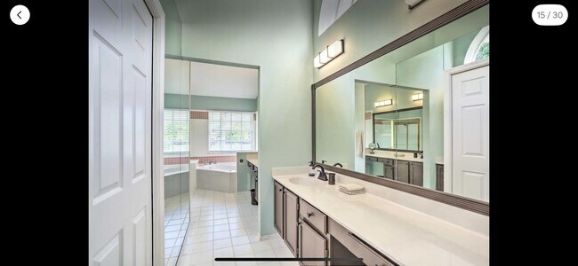 Building Photo - 2937 SE Cates Cir