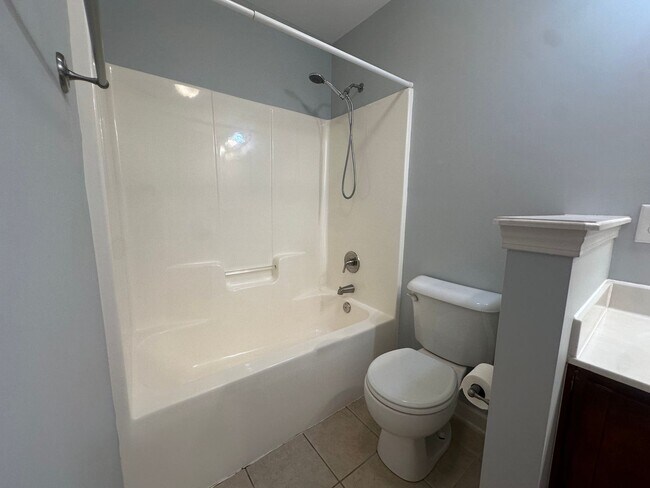 Building Photo - 4252 Redspire Ln