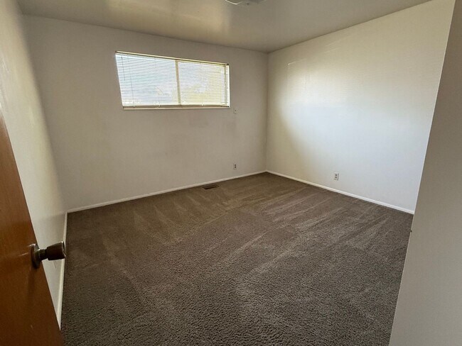 Building Photo - SINGLE FAMILY HOUSING -  2 bed/1 bath in Orem