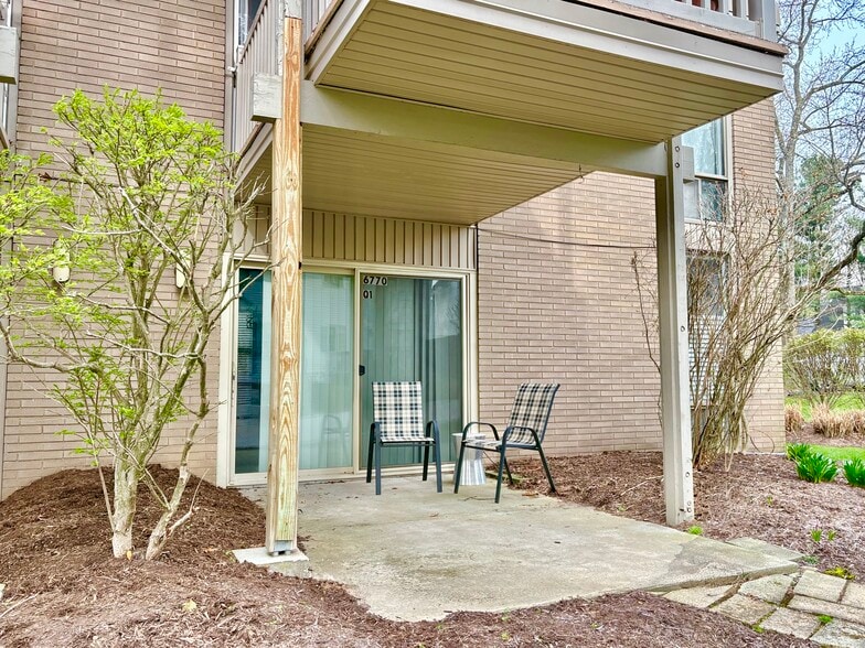 Building Photo - 6770 Chaffee Ct