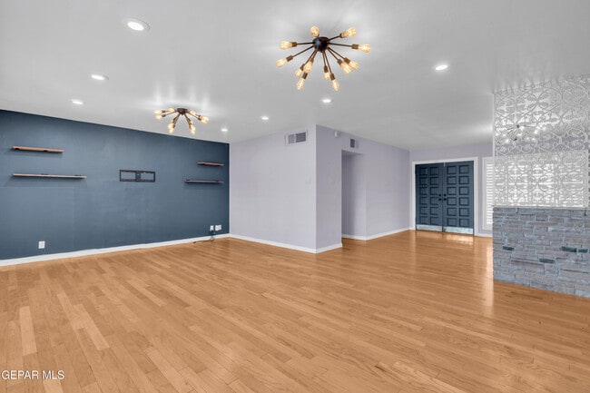 Building Photo - 4200 Wallington Dr