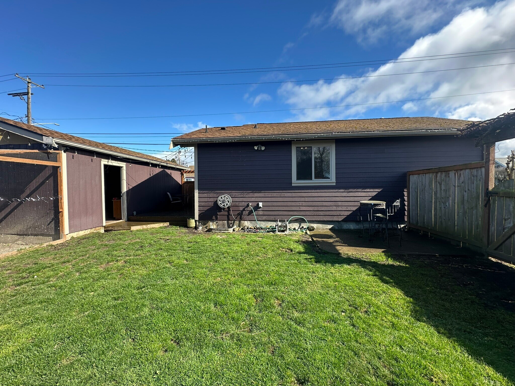 Building Photo - 701 S 59th St