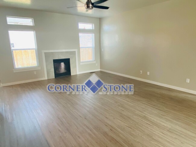 Building Photo - Like New Home in Brookdale Subdivision!