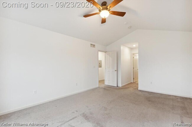 Building Photo - 47655 Pembroke Dr