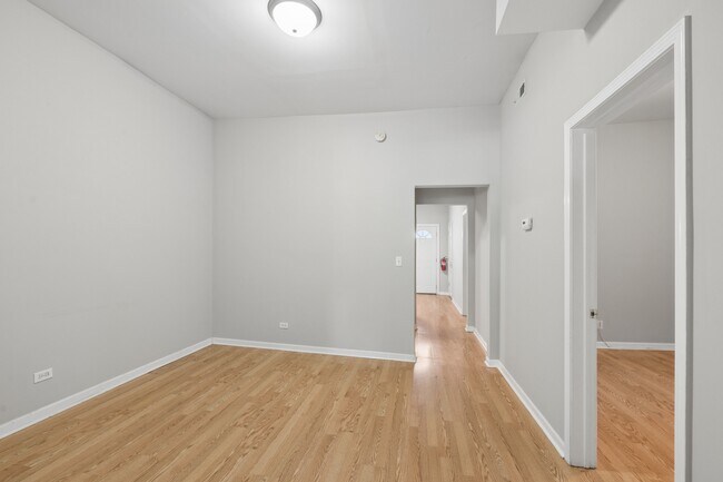 Building Photo - 919 S Bishop St