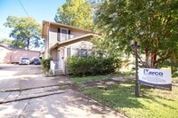 Building Photo - 752 Dalzell St