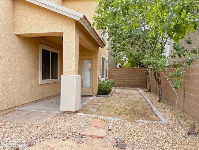 Building Photo - 3041 W Darien Way