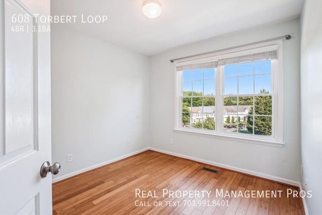 Building Photo - 608 Torbert Loop