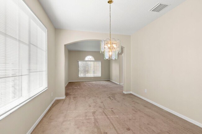 Building Photo - 11303 Village Brook Dr