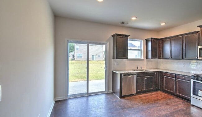 Building Photo - 362 Tolbert Dr