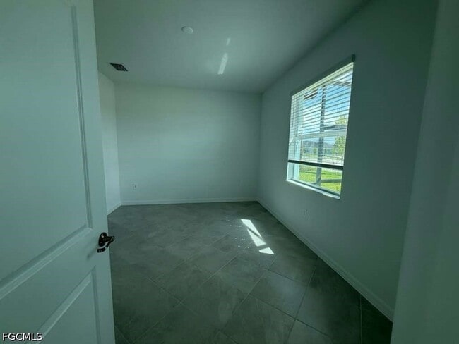 Building Photo - 14778 Martingale Pl