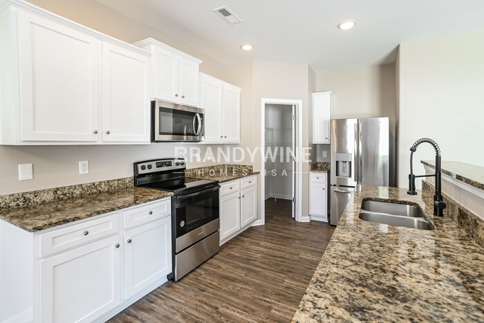 Building Photo - 9531 Weikert Rd