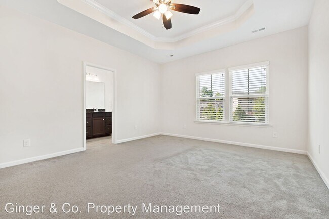 Building Photo - 4 br, 3.5 bath House - 511 Pemberwich Place