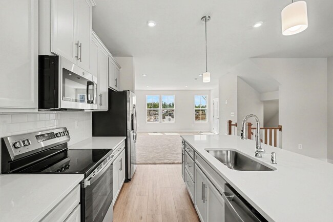 Building Photo - 9177 Edenderry Dr