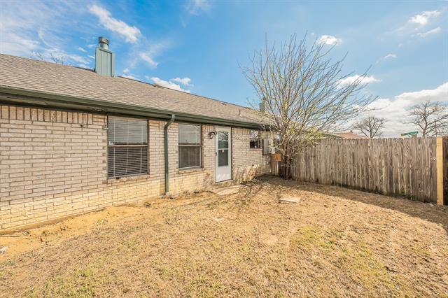 Building Photo - 420 Signal Hill Ct N