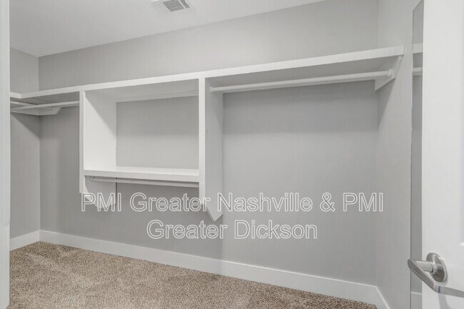 Building Photo - 2543 Summit Ct