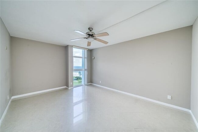 Building Photo - 1360 S Ocean Blvd