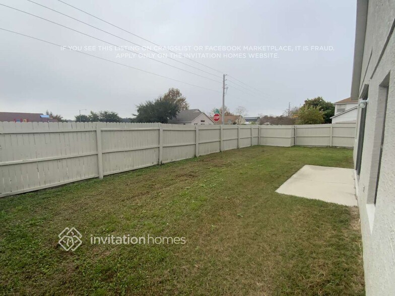 Building Photo - 2700 Port Ct