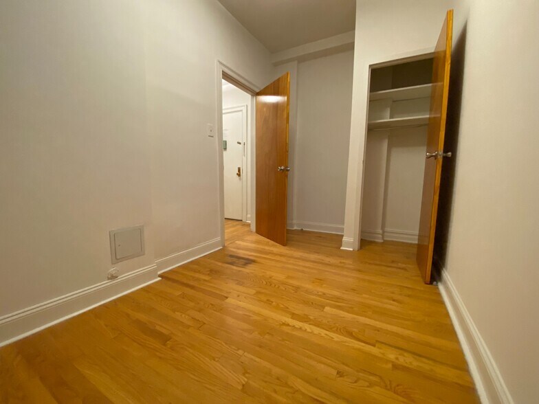 Building Photo - 282 Cabrini Blvd