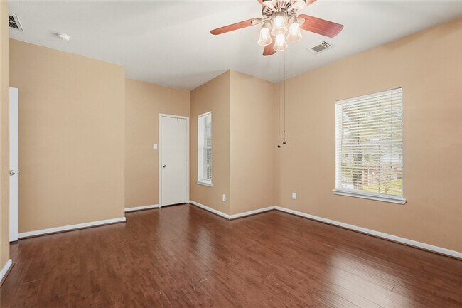 Building Photo - 15106 Turphin Way