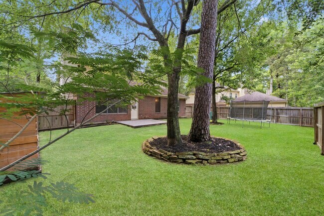 Building Photo - 34 Firethorn Pl