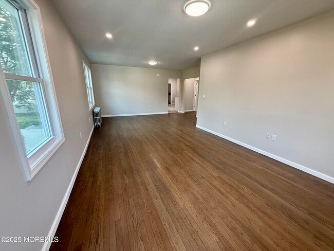 Building Photo - 163 Ridge Ave