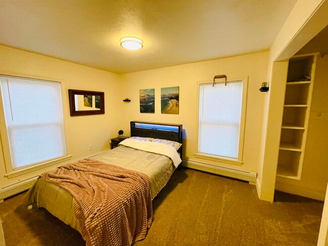 Building Photo - 17 Arch St