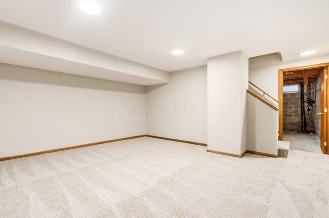 Building Photo - 4841 Dierker Rd