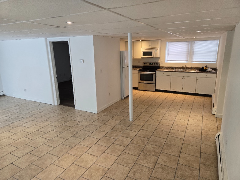 Building Photo - 288 Frank Hitchcock Rd