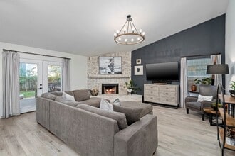 Building Photo - 20 Yewleaf Rd