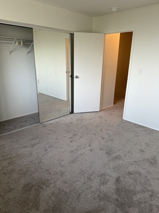 Building Photo - 94-1430-1430 Lanikuhana Ave