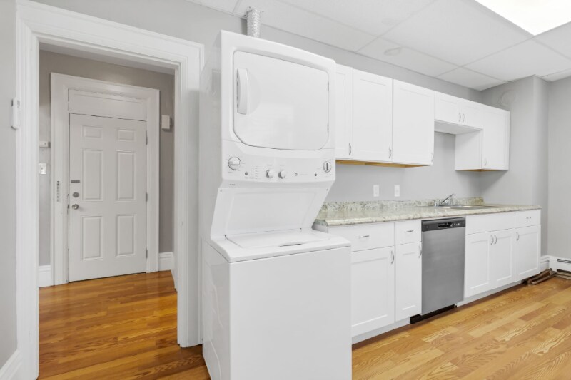 Primary Photo - 1427 9th Ave
