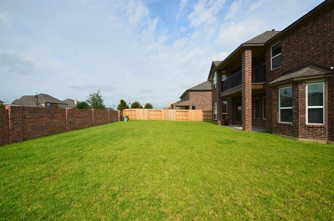 Building Photo - 27403 Canyon Reach Dr