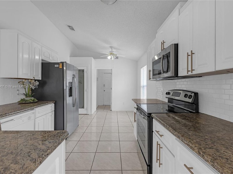 Building Photo - 4617 Horseshoe Pick Ln