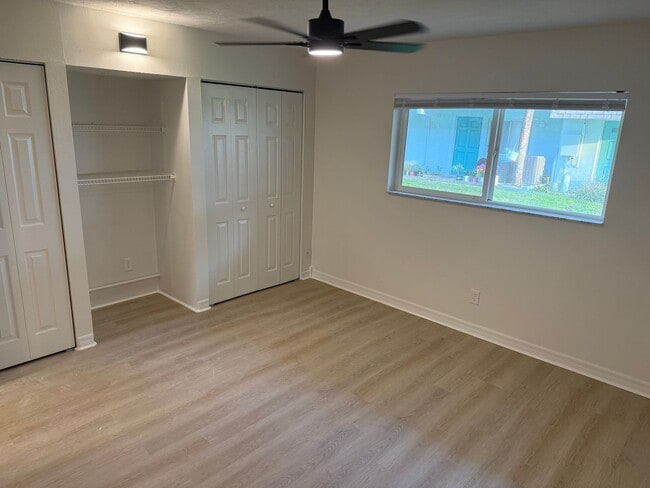 Building Photo - Beautiful Beachside Condo in the Heart of Ormond Beach  $1300