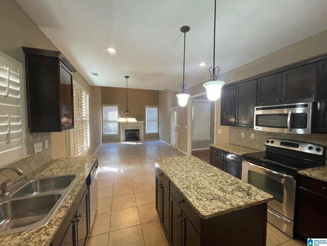Building Photo - 2273 Chalybe Tr