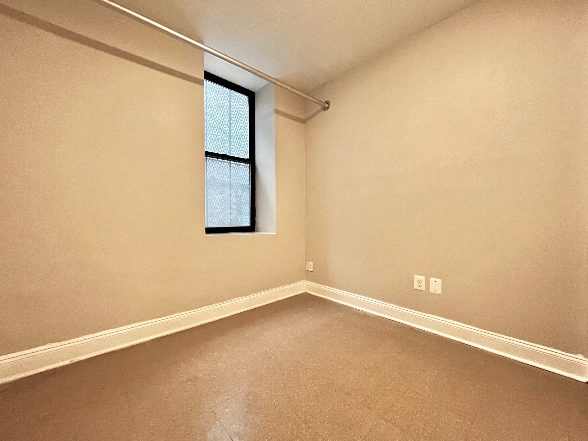 Building Photo - 523 W 135th St