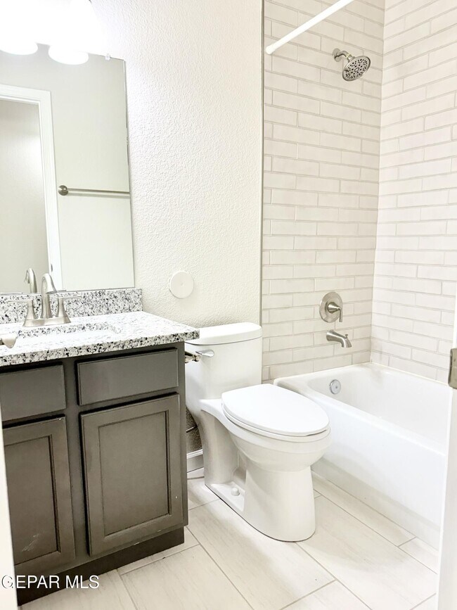 Building Photo - 12749 Tierra Salas Dr