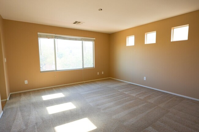 Building Photo - 7958 Valladolid Ave