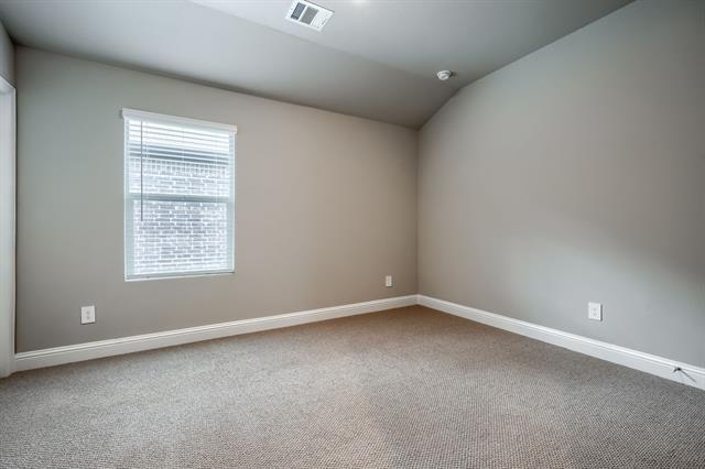 Building Photo - 511 Midnight Oak Dr