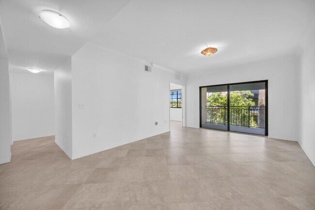 Building Photo - 4907 Midtown Ln