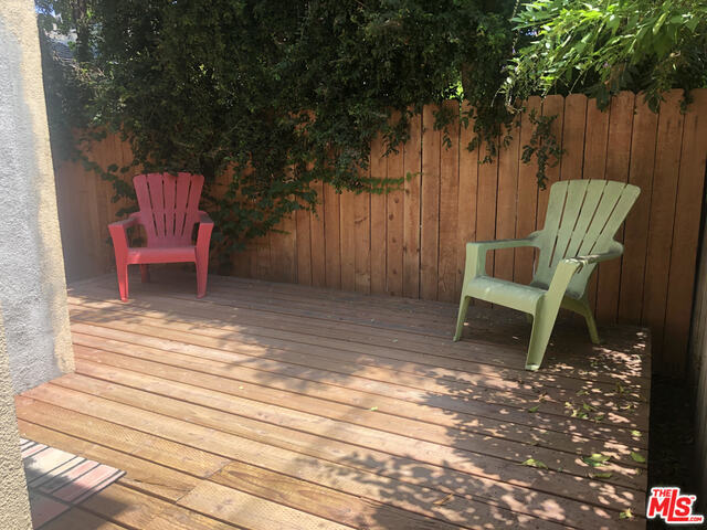 Building Photo - 15244 La Maida St