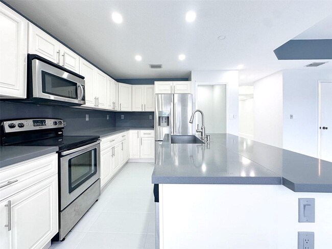 Building Photo - 3087 SW 153rd Path