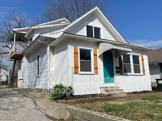 Building Photo - 810 S Hardy Ave