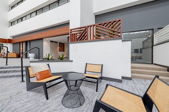 Building Photo - 14703 Park Row Blvd