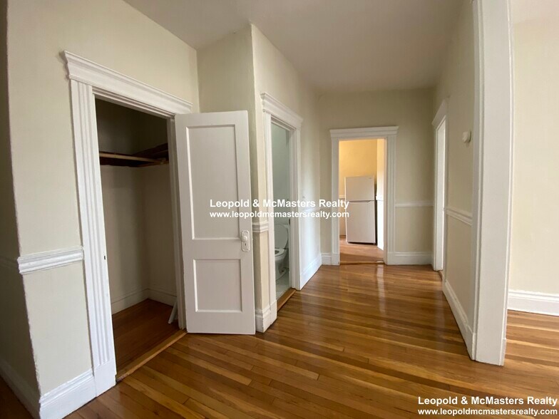 Building Photo - 15 Walbridge St