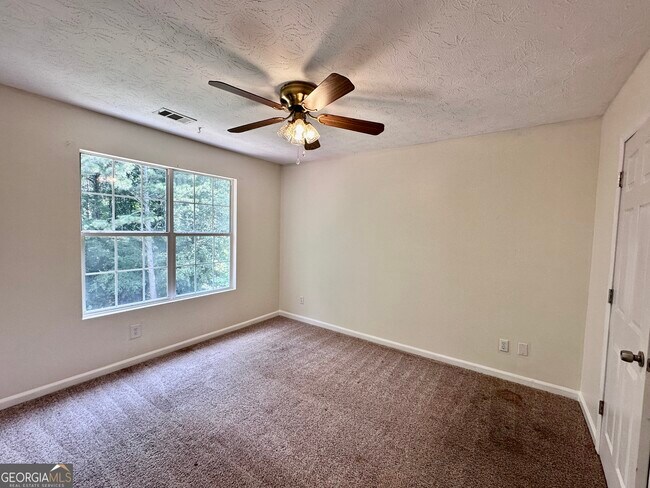 Building Photo - 3713 Crescent Hill Ln