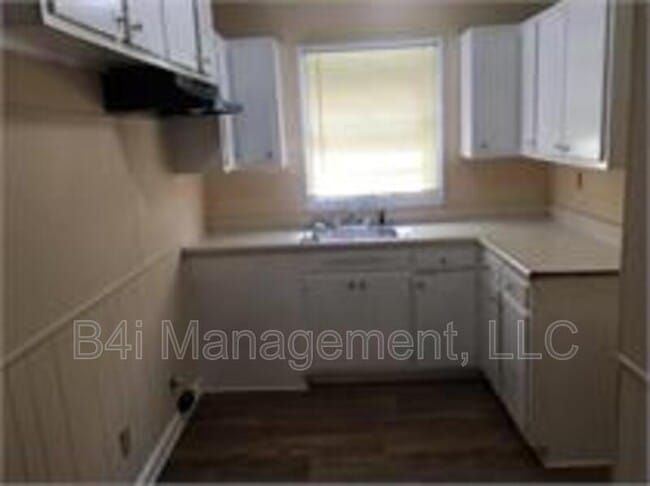 Building Photo - 1108 George Cir