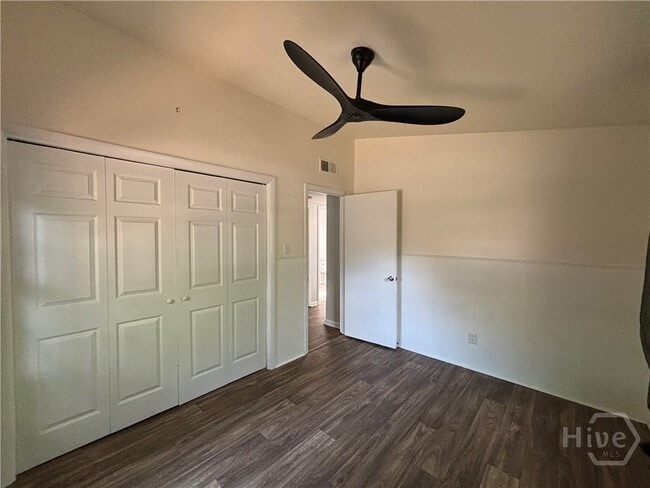 Building Photo - 12434 Largo Dr